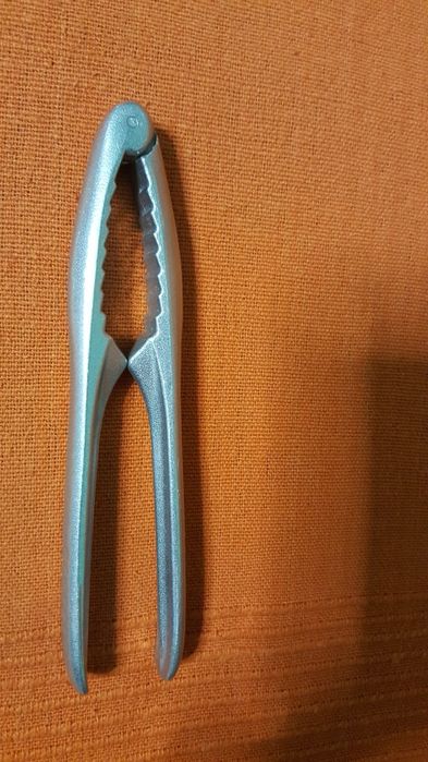 Ustensile de bucătărie preț 5 lei pe bucată sau set