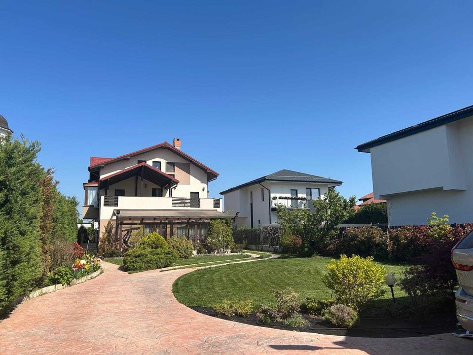 Vila Premium  P+1+M in Odaile/Otopeni - 365 mp suprafata utila, 900 mp teren,  8 camere, 4 bai