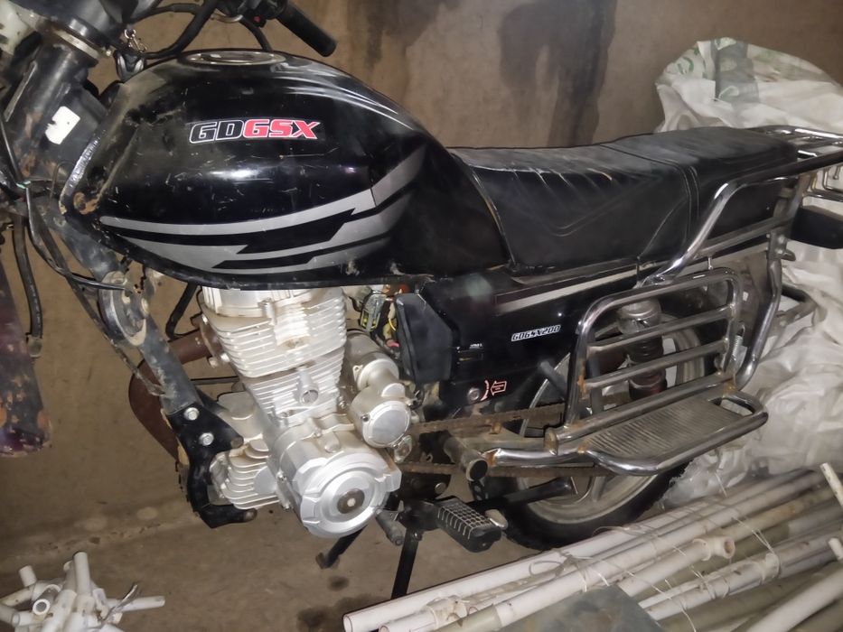 Мотоцикл сатамыз запчасти