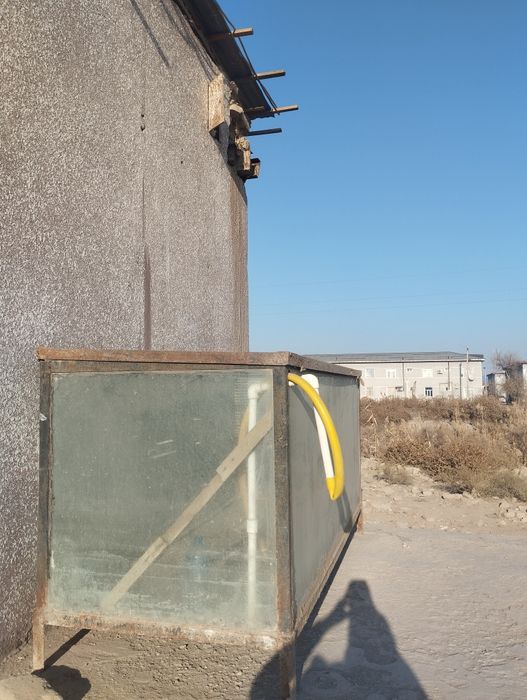 Akvarium sotiladi narxini kelishamiz