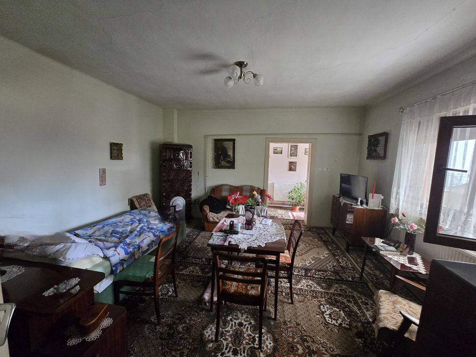 Casa centru / ultracentral  persoana fizica