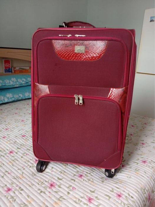 Чемодан, дорожная сумка