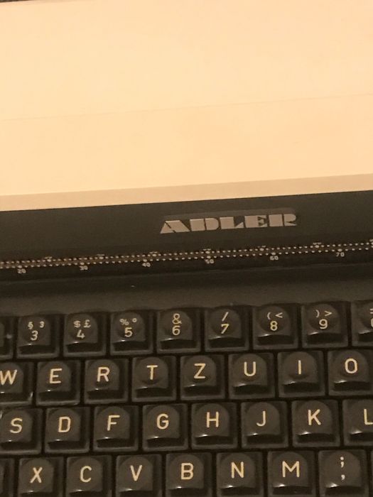 Vand mașina descris