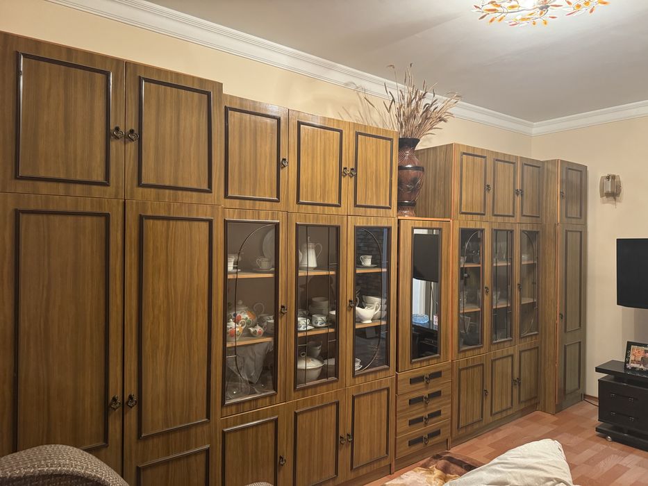 Советская качественная стенка, в идеальном состоянии с баром