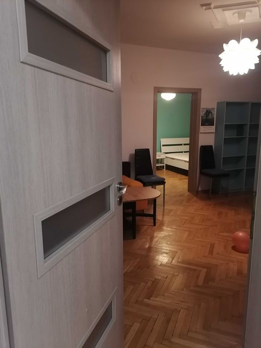 Дава се под наем Двустаен апартамент в София, Иван Вазов - 74 кв.м за 650 € - Снимка #2