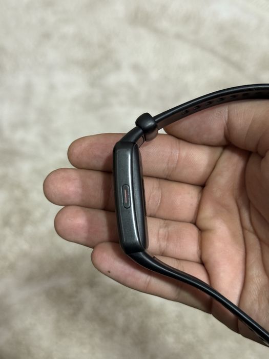 Умный браслет HONOR