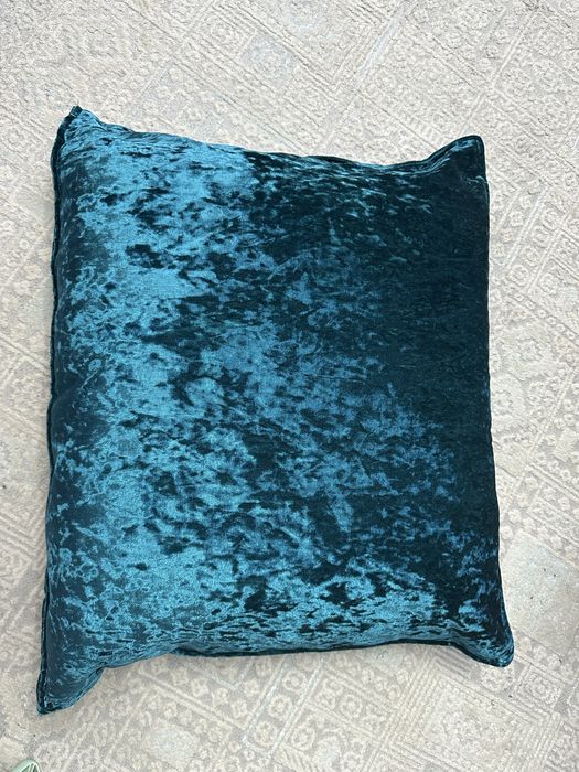 Декоротивные подушки наполнением пух перо