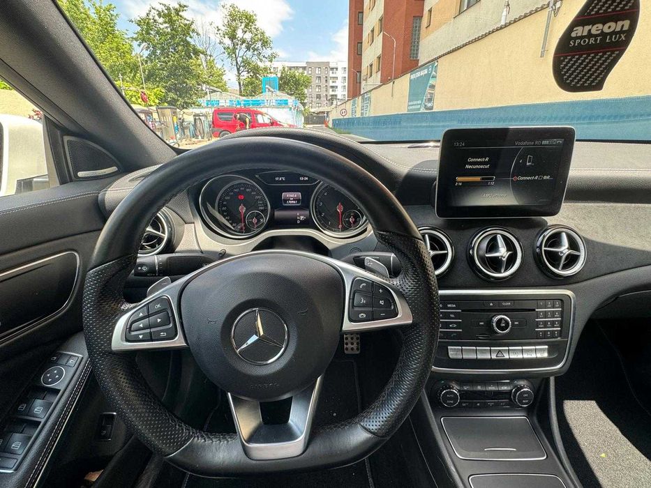 Mercedes Benz CLA 200 DCT AMG