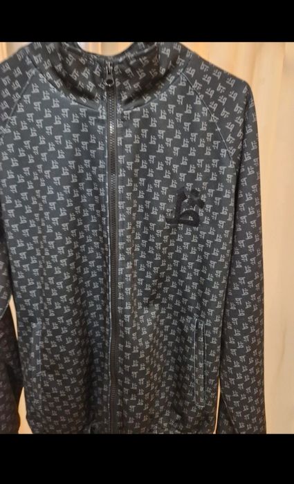 Maletă neagră zara