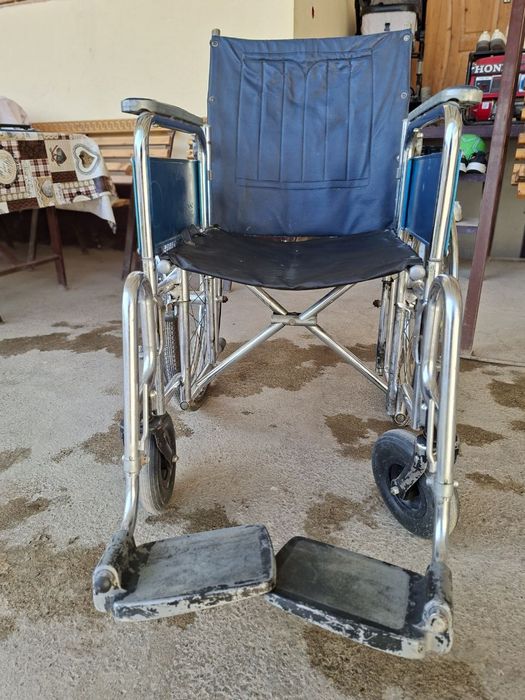 Коляска для инвалидов