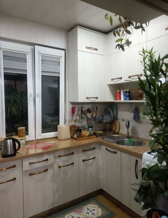 Юнусабад 9 квл, 2в3/3/5 , евроремонт,мебель+техника
