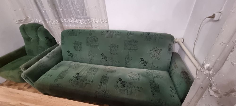Отдам бесплатно, диван и 2 кресла