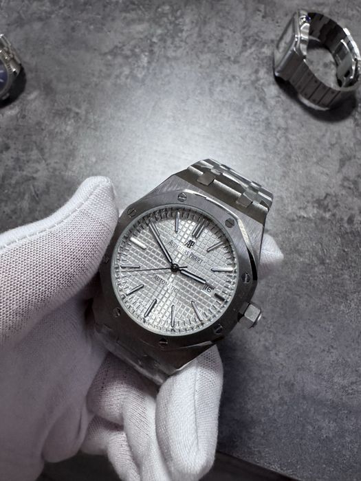 Audemars Piguet  механика автозаводка ( на японском механизме miyota)