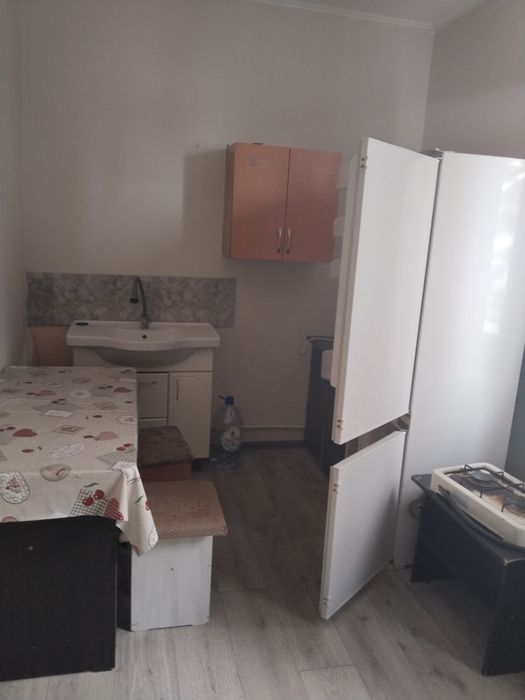 Сдам комнату в общежитии.