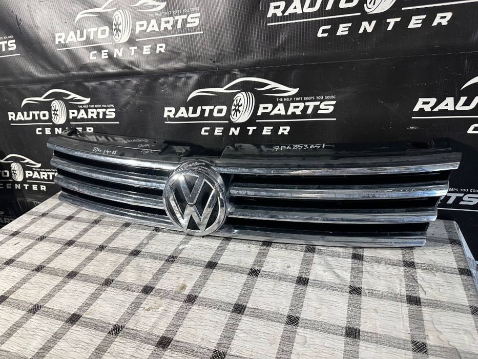 Grila bara fata Volkswagen Touareg Facelift 2014/2015/2016/2017