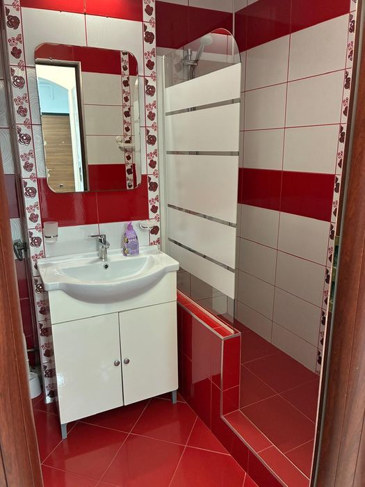 Închiriez apartament cu 2 camere in Manastur