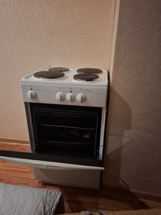 Продам электро плиту