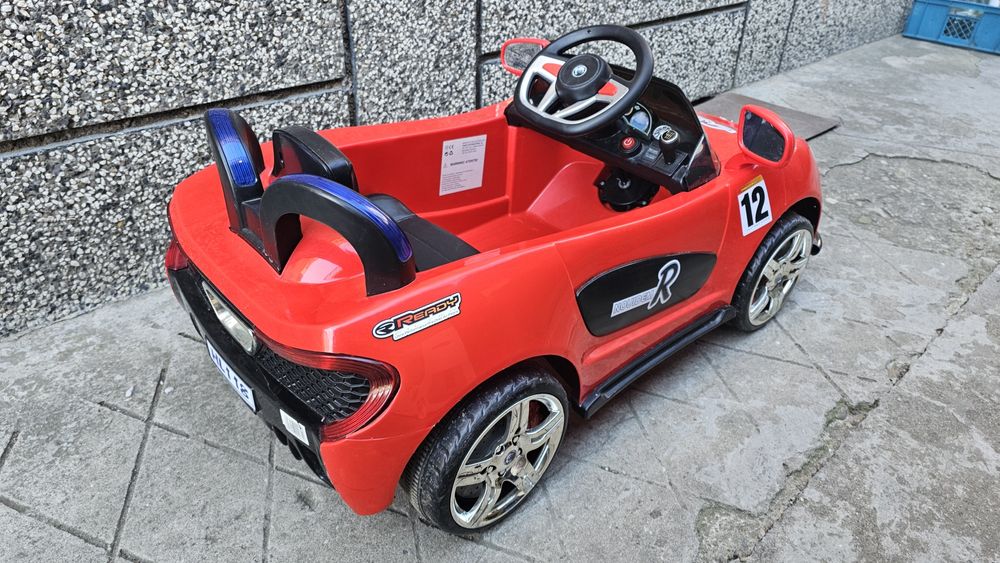 Детска електрическа количка с родителски контрол