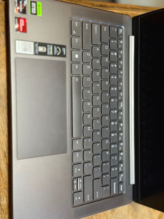 Компактен Лаптоп - Lenovo Yoga Pro 7 с nvidia 3050 - гаранционен