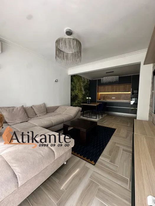 Дава се под наем Тристаен апартамент в София, Лозенец - 105 кв.м за 1200 € - Снимка #1