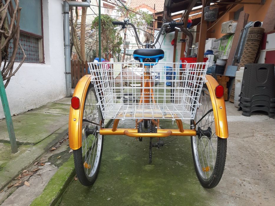 Vind tricicleta de  adulți