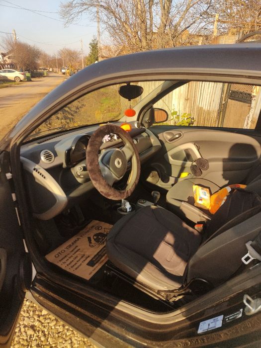 Vând Smart Fortwo 451