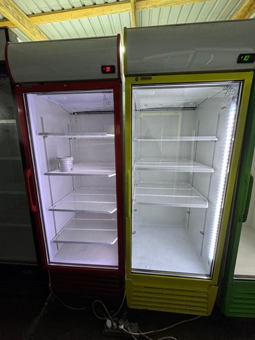 Продам витрины холодильнике