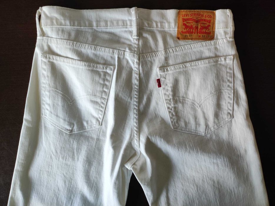 Levi Strauss 2 blugi/jeans seria 501, culori deosebite, mar.W32L32 noi