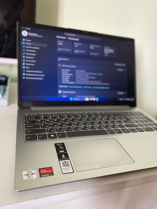 Продается Ноутбук Lenovo