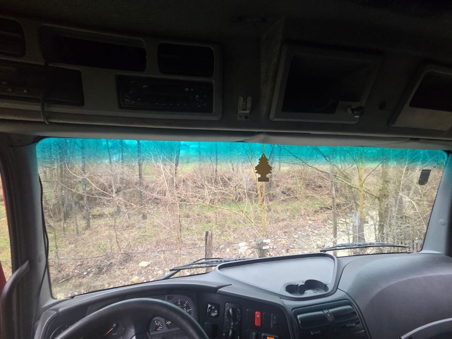 Vând camion apicol Mercedes Atego 1218- 104 stupi, complet echipată