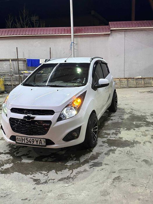 SPARK sotiladi 1.25 faqat naxtga bekorchila tel qimasin