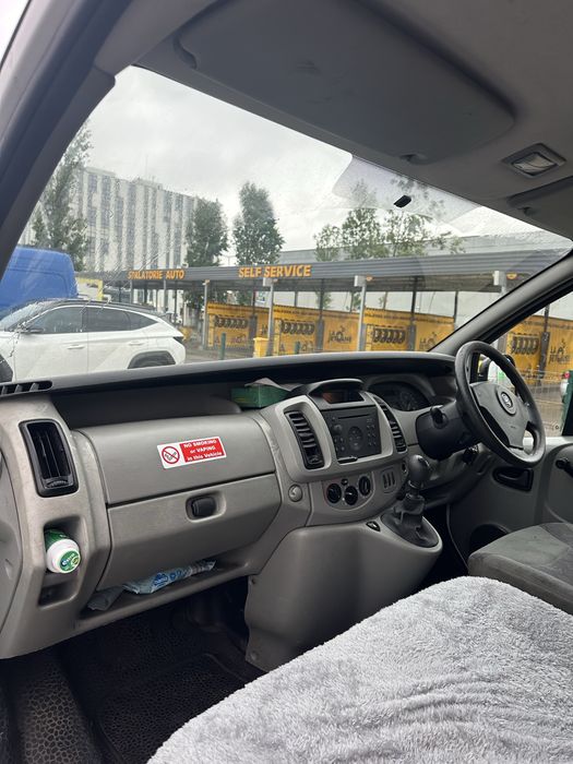 Vand/schimb Opel Vivaro 1.9 Renault Trafic 1.9 duba inalta  sau schimb