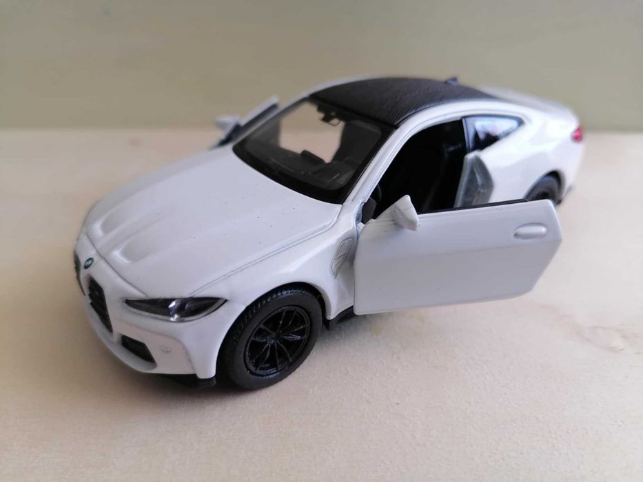 БМВ М4 мащаб 1:34