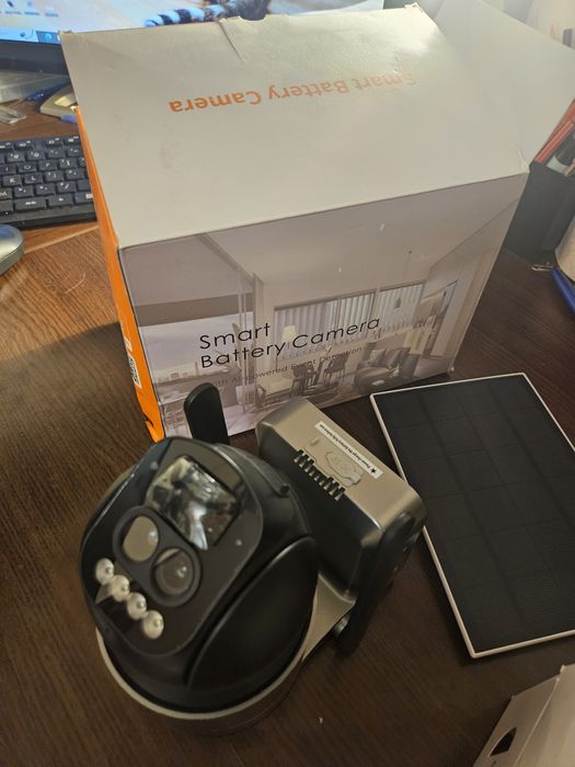 Camera supraveghere wifi panou solar