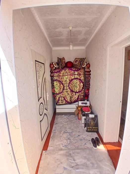 Ховли сотилади Навои