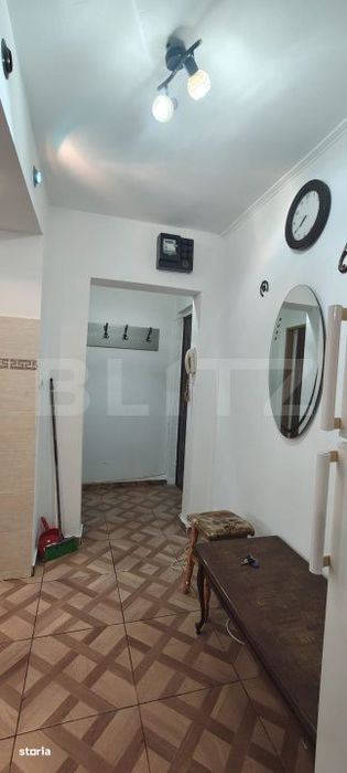 Apartament - 3 camere - etaj intermediar, zona Lama