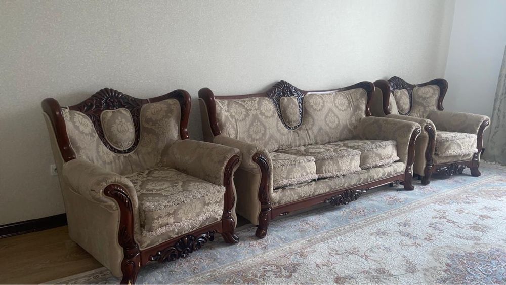 Диван в гостиную