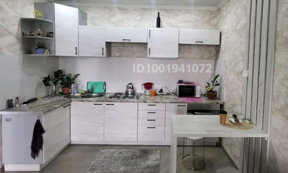 Продаю кухонный гарнитур