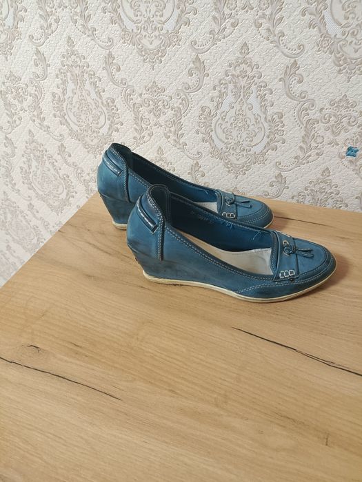 Продам туфли на платформе