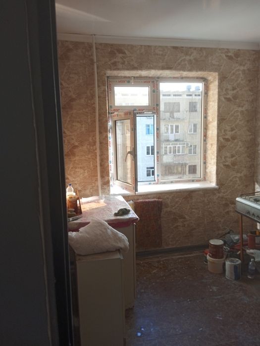 Sharoiti zoʻr issiq suv sovuq suv gaz bor