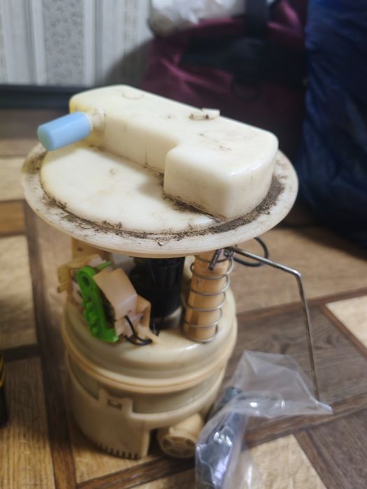 Продам бензонасос рено дастер