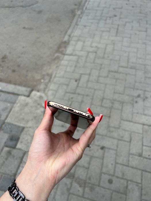 продам iphone 11 pro 256gb