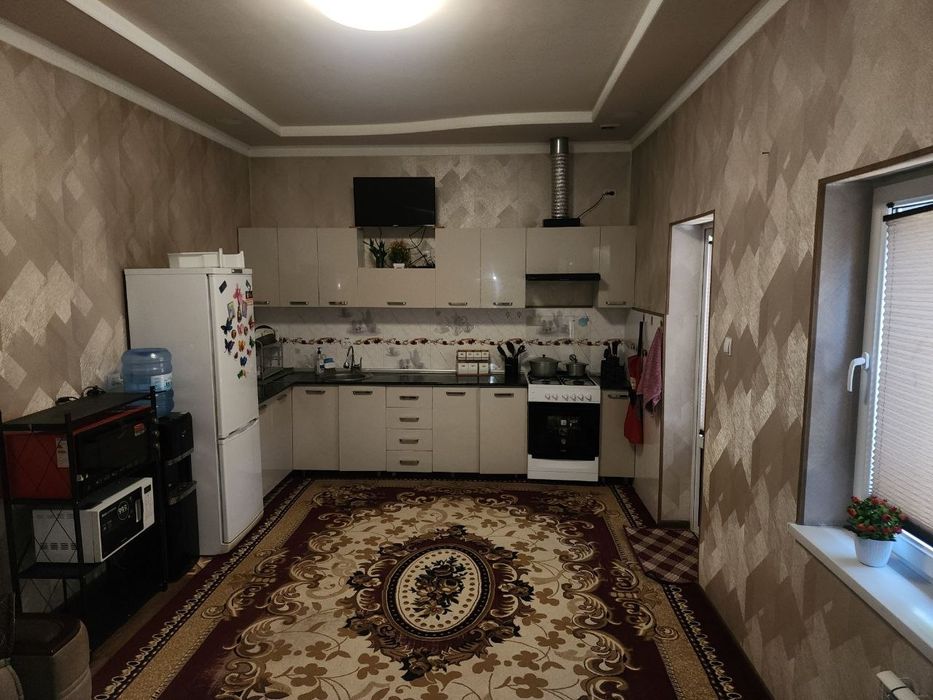 Zo'r narxga Uy sotiladi