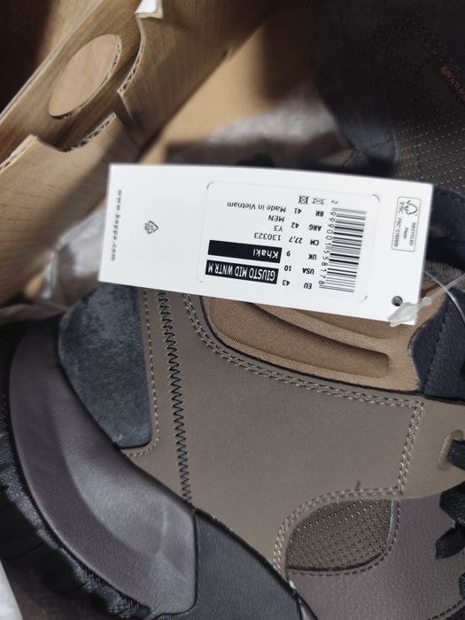 Спортивный обувь