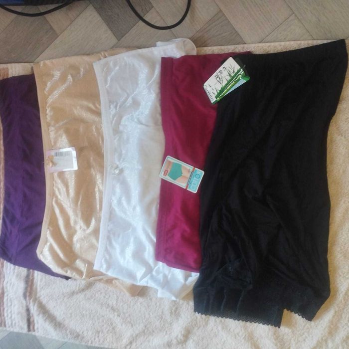 Продам домашние халаты , ночнушки , плавки