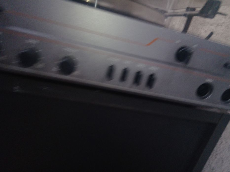 Pick-up Unitra PA 2040 funcțional cu doza bună. Amplificare.fara boxe