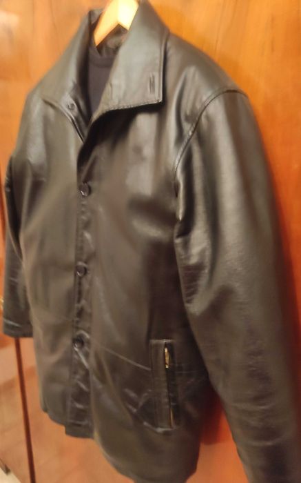 Кожено яке, мъжкочерно,  естествена кожа, ново в отлично състояние.
