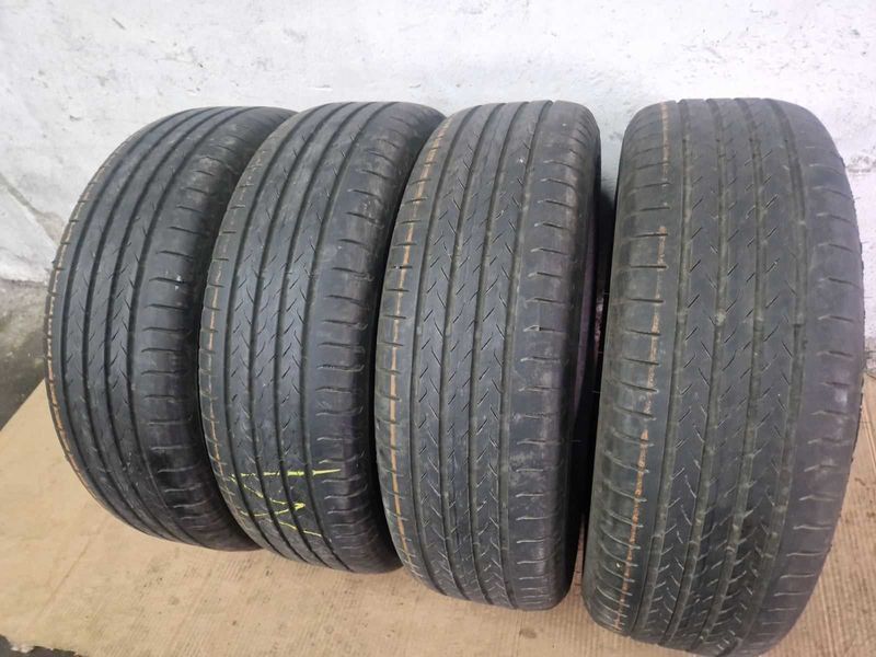 4 Continental R17 215/60/ 
летни гуми 
DOT0423