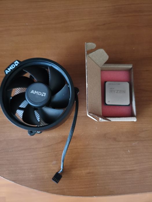 Ryzen 5 3600 / AMD Radeon RX 5600 XT