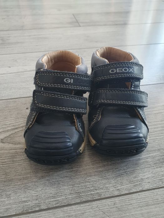 Ghete Piele Geox
